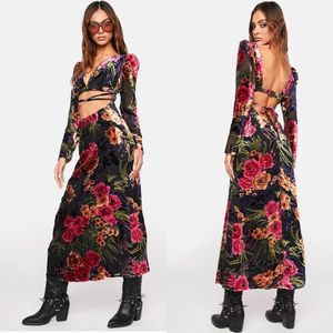 WeWoreWhat Cut Out Flocked Velvet Maxi Dress Floral Puff Sleeve-L New with Tags